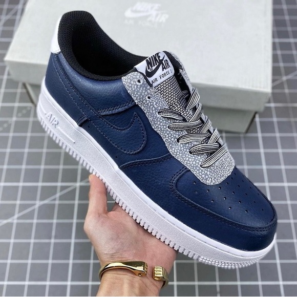 EUC Youth Size 6.5Y Nike Air Force 1 LV8 GS Sneakers Pebble Prints Midnight Navy - Picture 4 of 12